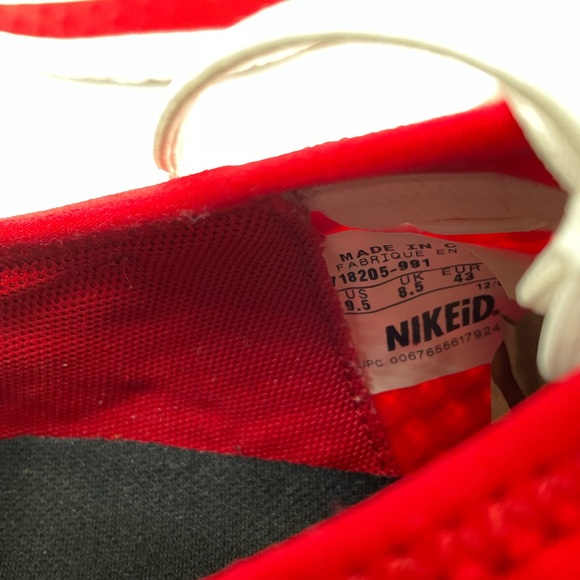 NIKEiD Custom Shoe - Picture 5 of 6